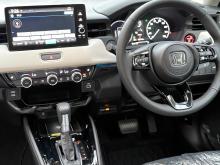 https://riyasewana.com/uploads/honda-vezel-z-2821260517135.jpg