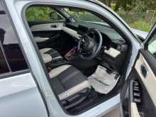 https://riyasewana.com/uploads/honda-vezel-z-2884317394.jpg