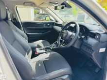 https://riyasewana.com/uploads/honda-vezel-z-2891524215.jpg