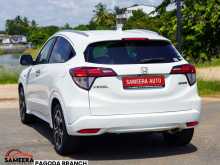 https://riyasewana.com/uploads/honda-vezel-z-29105512973.jpg