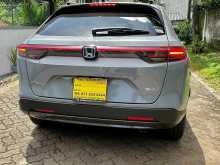 https://riyasewana.com/uploads/honda-vezel-z-29114909522.jpg