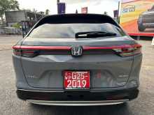 https://riyasewana.com/uploads/honda-vezel-z-29153339106.jpg