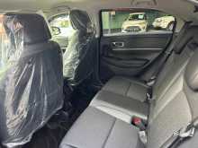 https://riyasewana.com/uploads/honda-vezel-z-29153339984.jpg