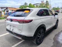 https://riyasewana.com/uploads/honda-vezel-z-2916104424921.jpg