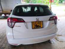 https://riyasewana.com/uploads/honda-vezel-z-29161227262.jpg