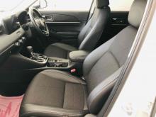https://riyasewana.com/uploads/honda-vezel-z-2917430524602.jpg