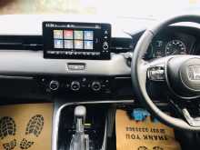 https://riyasewana.com/uploads/honda-vezel-z-292102262.jpg