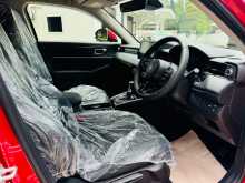 https://riyasewana.com/uploads/honda-vezel-z-294106465.jpg