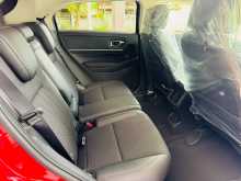 https://riyasewana.com/uploads/honda-vezel-z-294106806.jpg