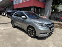 https://riyasewana.com/uploads/honda-vezel-z-297193224623.jpg