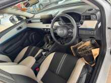https://riyasewana.com/uploads/honda-vezel-z-298033722023.jpg