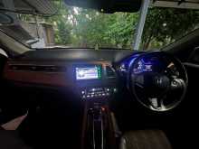 https://riyasewana.com/uploads/honda-vezel-z-29834014342.jpg