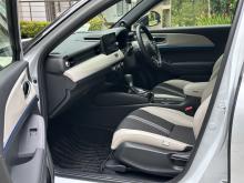 https://riyasewana.com/uploads/honda-vezel-z-298530817695.jpg