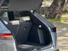 https://riyasewana.com/uploads/honda-vezel-z-2995132453.jpg