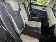 https://riyasewana.com/uploads/honda-vezel-z-301013915.jpg
