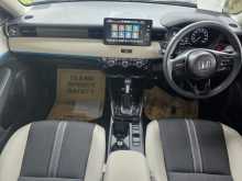 https://riyasewana.com/uploads/honda-vezel-z-3010139393.jpg