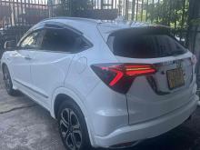 https://riyasewana.com/uploads/honda-vezel-z-3011253324043.jpg