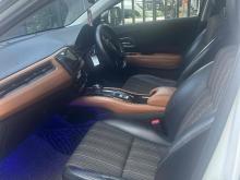https://riyasewana.com/uploads/honda-vezel-z-3011253324751.jpg