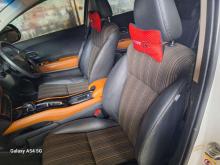 https://riyasewana.com/uploads/honda-vezel-z-301141216126.jpg