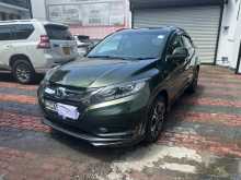 https://riyasewana.com/uploads/honda-vezel-z-30174114452.jpg