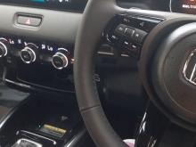 https://riyasewana.com/uploads/honda-vezel-z-3018512017464.jpg