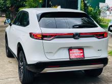 https://riyasewana.com/uploads/honda-vezel-z-307303417145.jpg