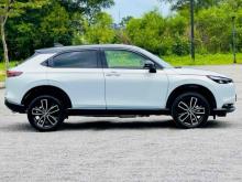 https://riyasewana.com/uploads/honda-vezel-z-310160624352.jpg
