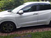https://riyasewana.com/uploads/honda-vezel-z-3111225395.jpg