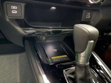 https://riyasewana.com/uploads/honda-vezel-z-311131346675.jpg