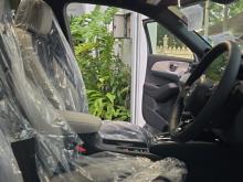 https://riyasewana.com/uploads/honda-vezel-z-3119000617575.jpg