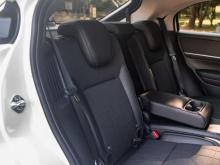 https://riyasewana.com/uploads/honda-vezel-z-312044617893.jpg