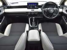 https://riyasewana.com/uploads/honda-vezel-z-312143462.jpg