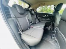https://riyasewana.com/uploads/honda-vezel-z-3122304517916.jpg