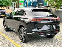 https://riyasewana.com/uploads/honda-vezel-z-31531564492.jpg