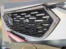 https://riyasewana.com/uploads/honda-vezel-z-3181323806.jpg