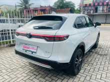 https://riyasewana.com/uploads/honda-vezel-z-3192134923.jpg
