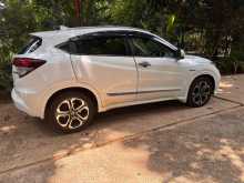 https://riyasewana.com/uploads/honda-vezel-z-322581822433.jpg