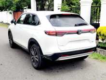 https://riyasewana.com/uploads/honda-vezel-z-410061222042.jpg