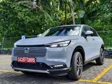 https://riyasewana.com/uploads/honda-vezel-z-4105159535.jpg
