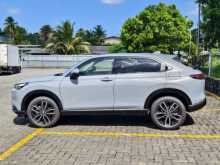 https://riyasewana.com/uploads/honda-vezel-z-4105159933.jpg