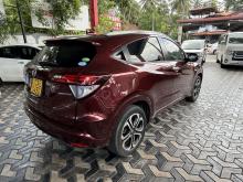 https://riyasewana.com/uploads/honda-vezel-z-411542117225.jpg
