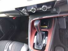 https://riyasewana.com/uploads/honda-vezel-z-4152014146.jpg