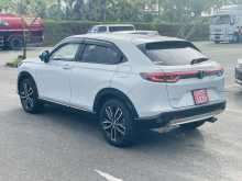 https://riyasewana.com/uploads/honda-vezel-z-416253722992.jpg