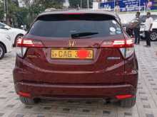 https://riyasewana.com/uploads/honda-vezel-z-41701054962.jpg