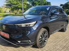 https://riyasewana.com/uploads/honda-vezel-z-4185754442.jpg