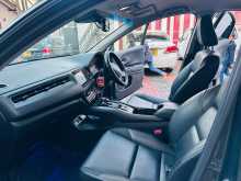 https://riyasewana.com/uploads/honda-vezel-z-4193607894.jpg