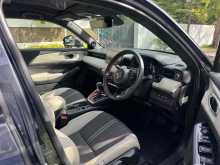 https://riyasewana.com/uploads/honda-vezel-z-423495322813.jpg