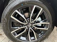 https://riyasewana.com/uploads/honda-vezel-z-47050924281.jpg
