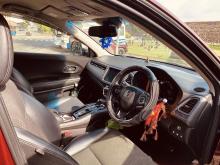 https://riyasewana.com/uploads/honda-vezel-z-511282217145.jpg