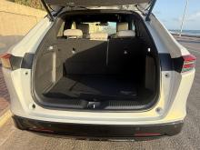 https://riyasewana.com/uploads/honda-vezel-z-518221617616.jpg